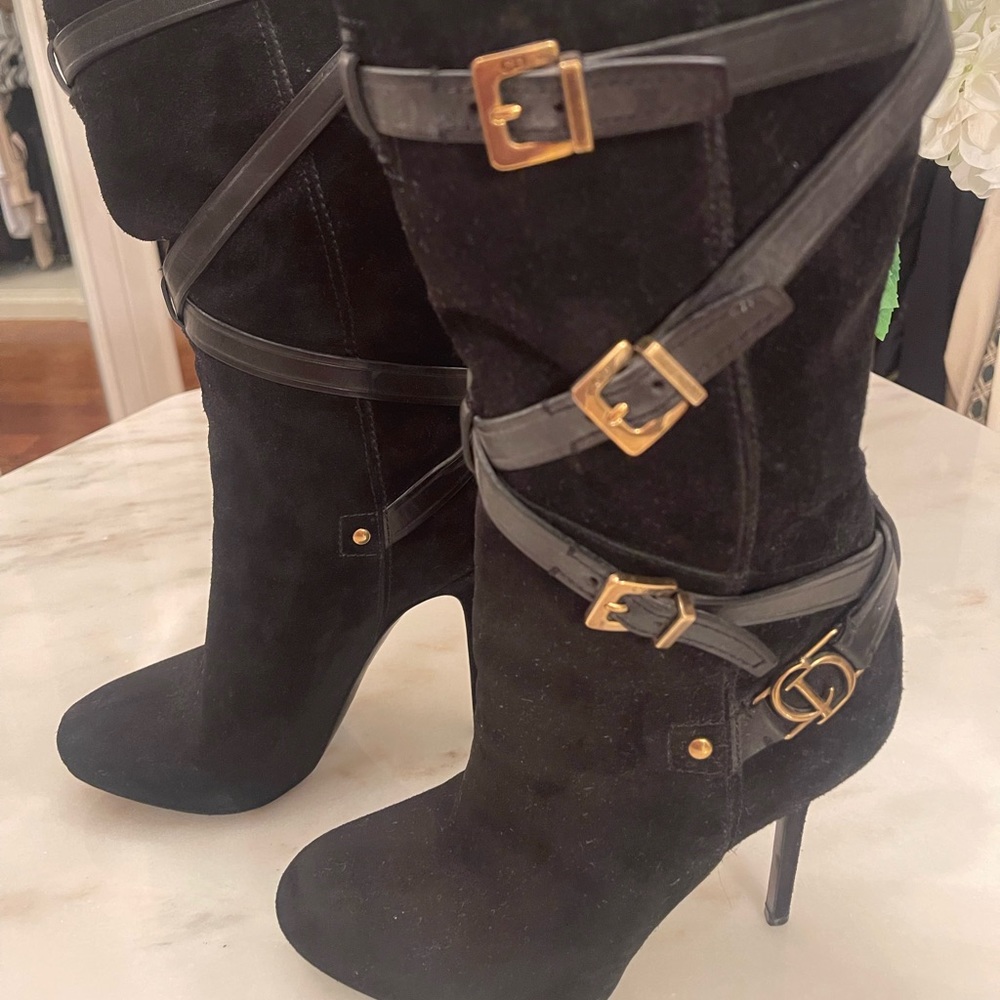 Christian Dior black suede boots. Size 39 1/2. - Picture 2 of 4